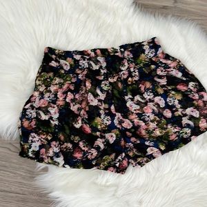 NWOT Floral Shorts